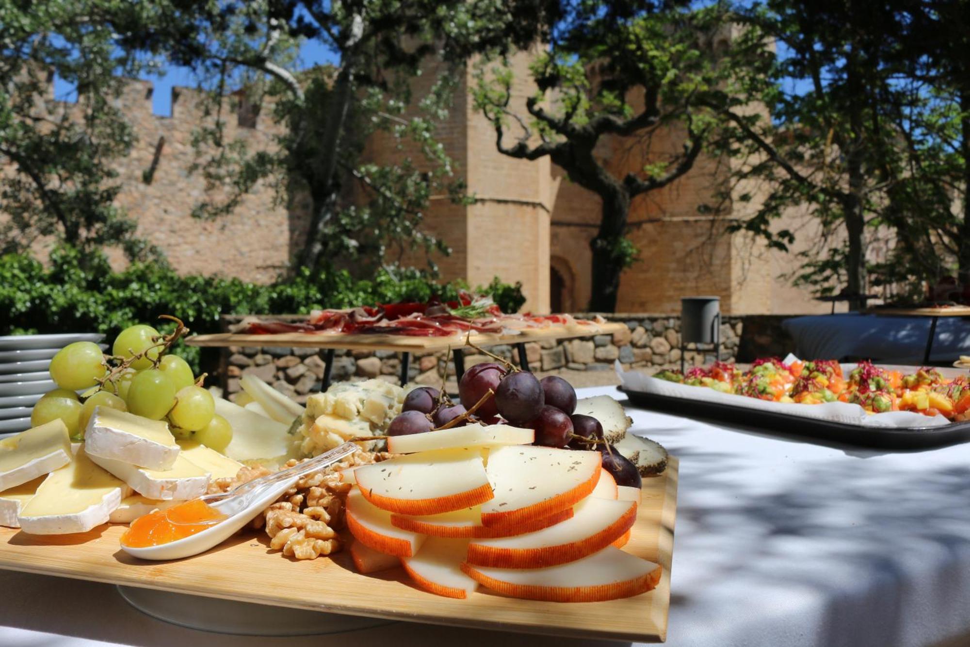 Hotel Hostatgeria De Poblet Exterior foto